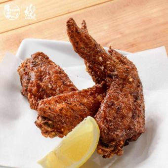 Deep-fried chicken wings