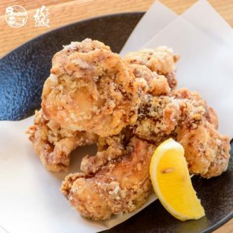 Juicy fried chicken thighs