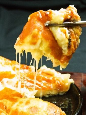 大量的奶酪Chizimi海鲜，阿克塔奶酪也可用！
