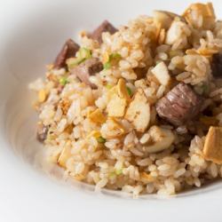 <Most popular item> Suzuran beef garlic rice