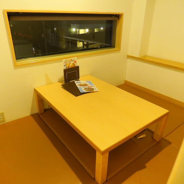 The spacious tatami room is safe even with children.Please come with your family.