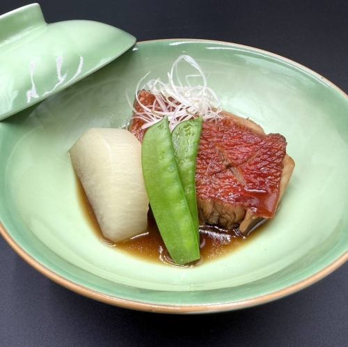 丁寧に仕上げた和の料理