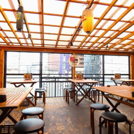 暖房設備バッチリ！！テラス席