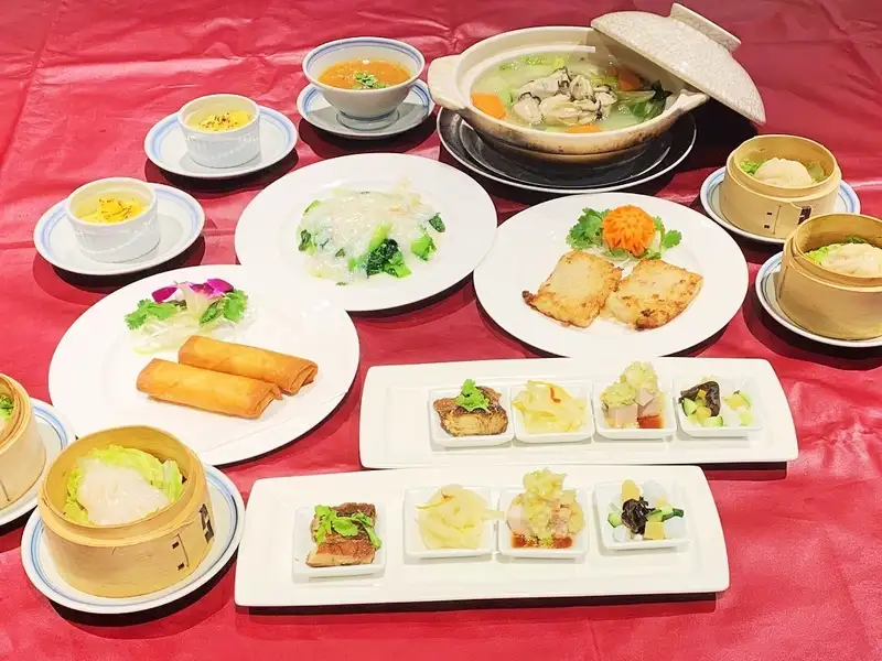 コース料理が2種類!5500円(税込)8800円(税込)!他にも四季折々にて特別コースもご用意!!