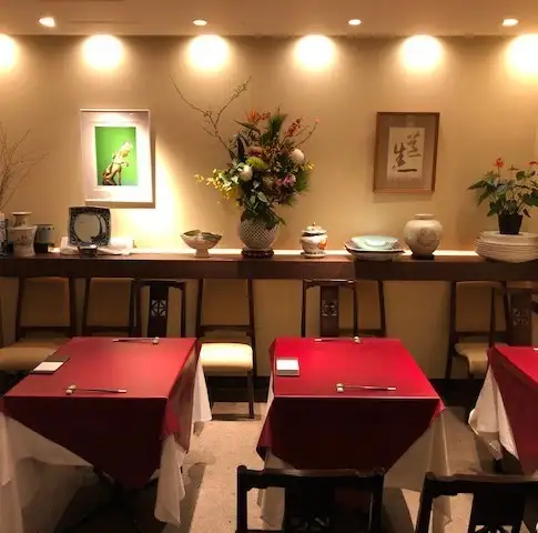知味斎では法事・長寿祝い・七五三・新年会・忘年会・歓送迎会など各種宴席を受付ております。また、貸切(最大40名様)まで対応いたしますのでお気軽にご相談くださいませ!