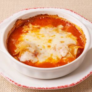 Lasagna with cream meat gratin