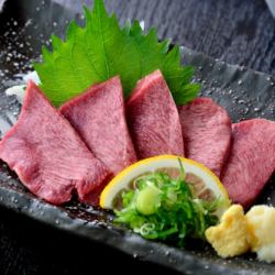 牛タン刺し