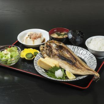【ホッケ焼き定食セット】ふっくら肉厚のホッケを堪能！魚好きの方には見逃せない♪1500円(税込)
