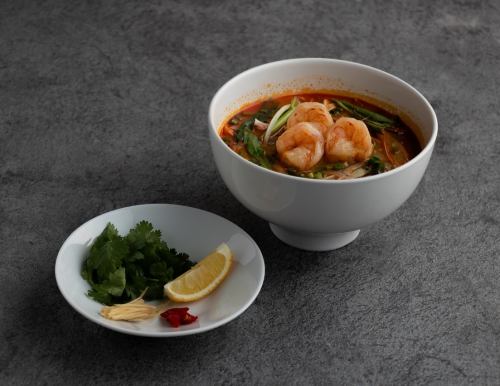 タイ風海老のフォー
