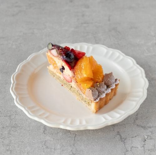 デコポンとミックスベリーのタルト