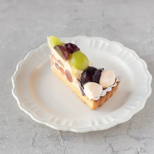 Shine Muscat and Nagano Purple Tart