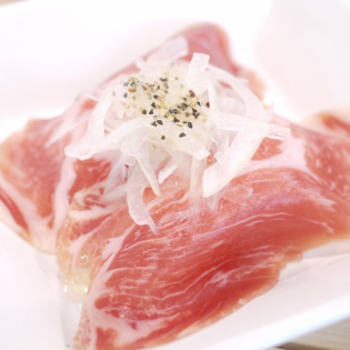 raw ham meat sushi