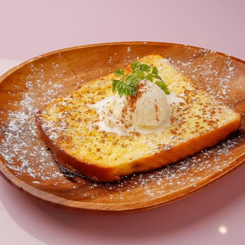 フレンチトースト バニラアイスのせ