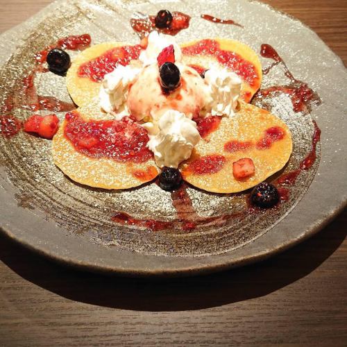 Petit pancake ~ with mixed berries ~
