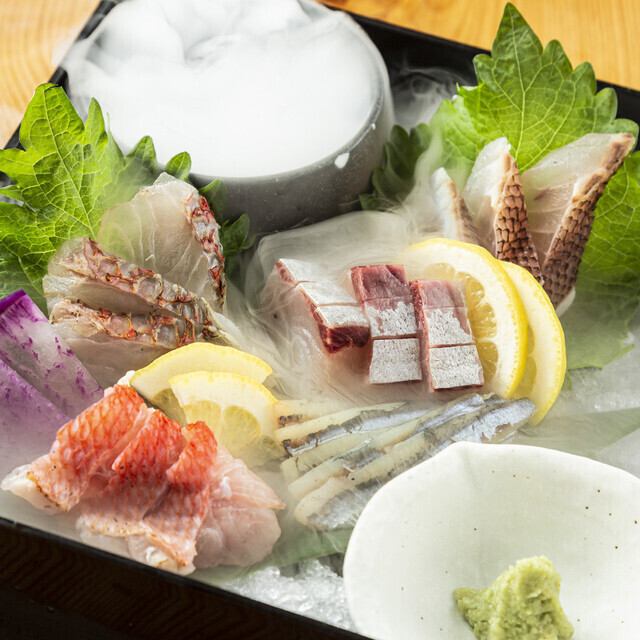 120分飲み放題付き◎名物海鮮玉手箱付きの5000円コース◎