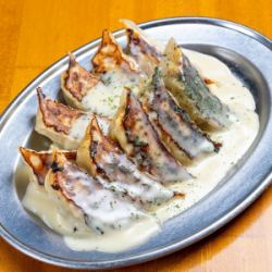 女子受けNo.1 とろ~り濃厚チーズ餃子 10ヶ