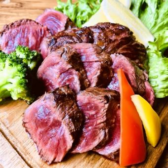 【お肉三昧歓送迎会】ローストビーフ&ハラミの2種盛り・馬刺しも!全8品 6000→5500円(税込)