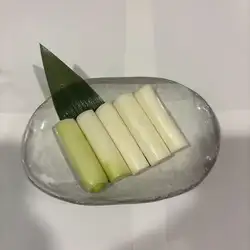Grilled green onions