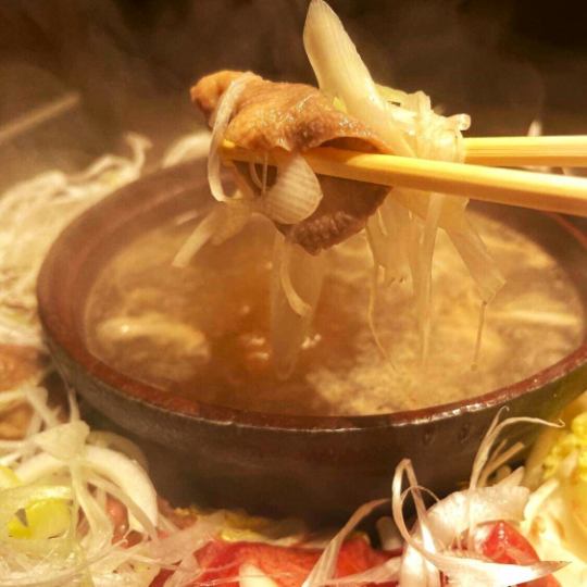 【享用牛舌！ 】肉壽司＆牛舌烤涮鍋，共10道菜，120分鐘，無限暢飲⇒5,000日元