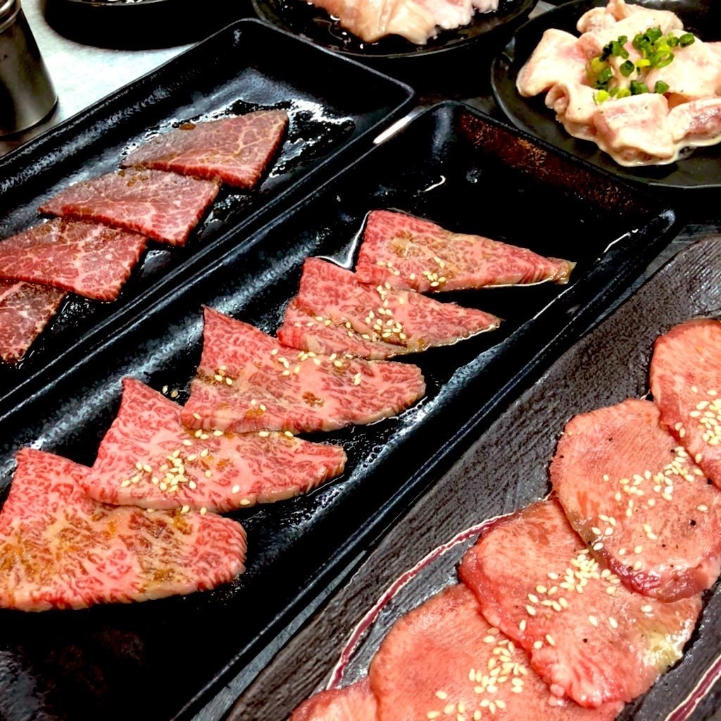 こだわりの厳選肉を揃えた地域から愛されている焼肉店です♪