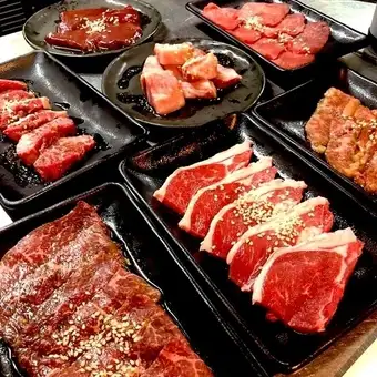 特上和牛・三昧コース お料理８品４５００円　お得な５００円OFFクーポン付き
