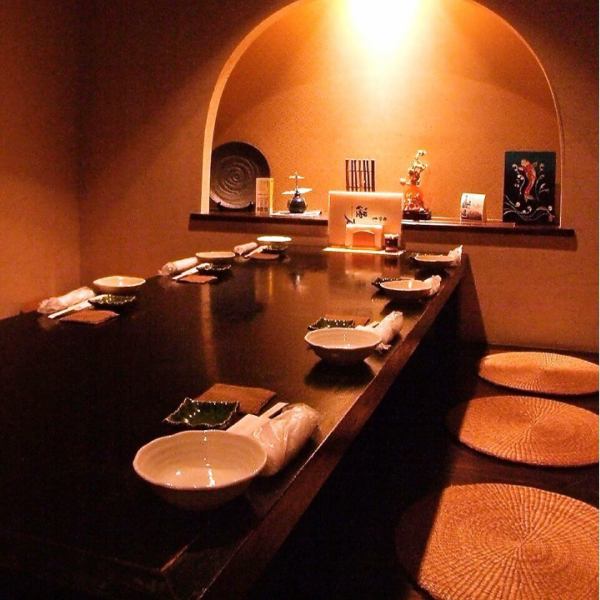 Private room seats with a good atmosphere are recommended for use in various scenes. ◎ The tatami mat seats allow you to stretch your legs and relax.The door is movable and the seats will change to seats that can accommodate up to 23 people when the door is opened ♪ It can also be used for large banquets ◎ Please feel free to contact us!