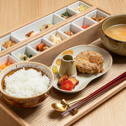 Aランチ<野菜ハンバーグランチ>