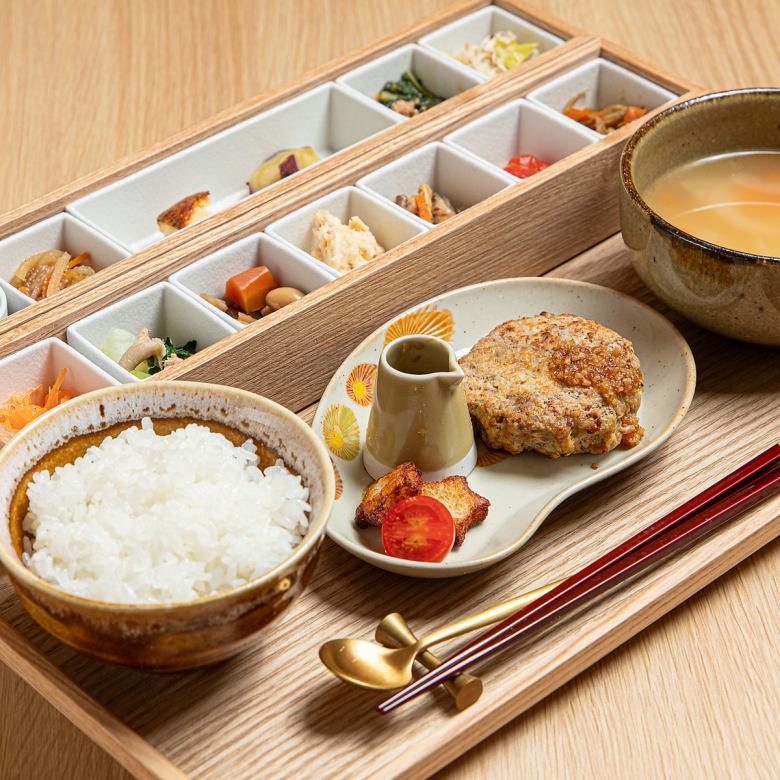 Aランチ<野菜ハンバーグランチ>