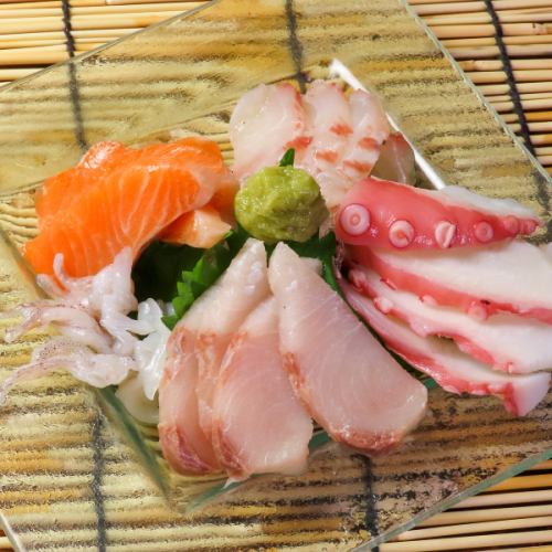 Assortment of fresh sashimi ◎