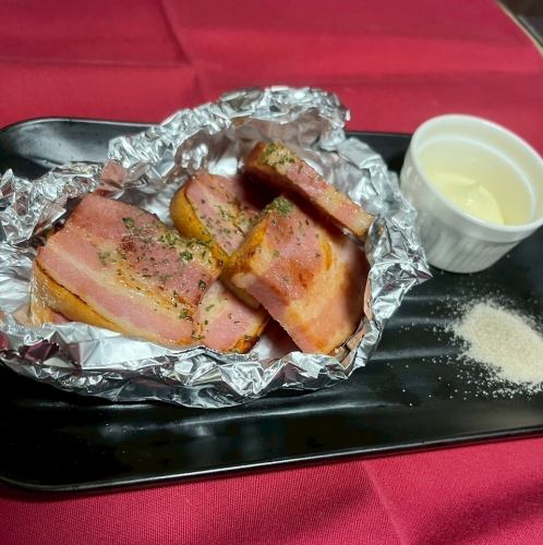 厚切りベーコン