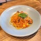モッツァレラチーズと揚げなすのトマトソースパスタ