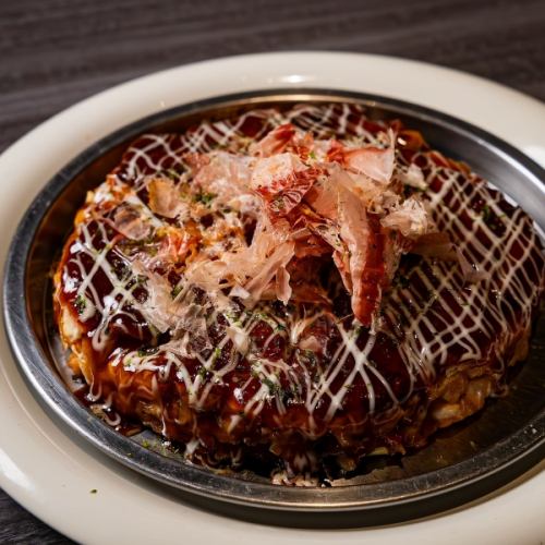 Fluffy meringue iron god okonomiyaki seafood
