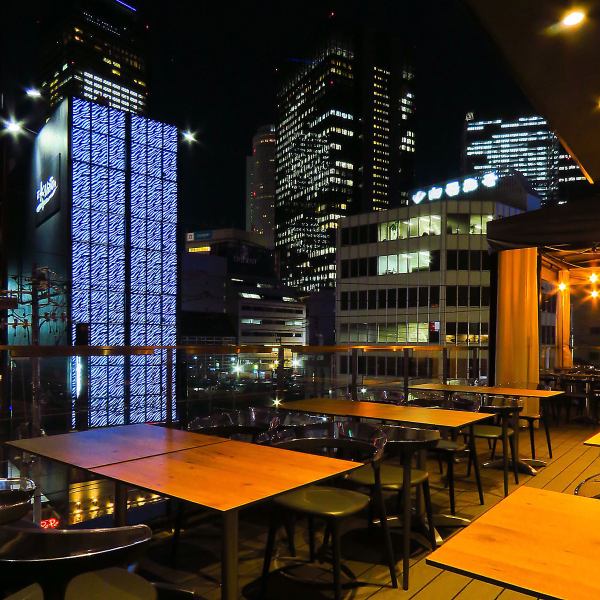 テラス席が増えました★名駅の夜景をみながらのお食事を♪２名席から、グループにおすすめの4～6名席など人数に合わせてご利用いただけます。喫煙可能☆2～6,7～12,13～24,25～50名様各種お席あり！！
