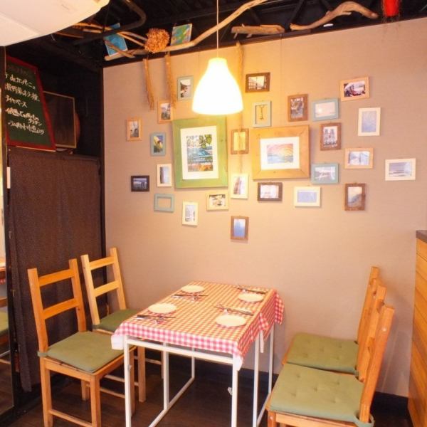 <大人数利用にピッタリ♪>当店2F席は4名テーブル席を多くご用意しております！！テーブル同士横並びでのご利用が可能となりますので大人数利用の際もお任せ下さい。最大20名様までの利用が可能となります◇