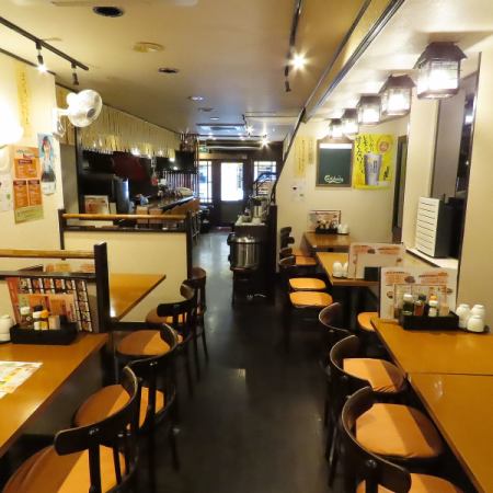 5名様着席可能なテーブル席