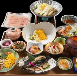 夏の五稜御膳～三河もち豚しゃぶしゃぶ付～