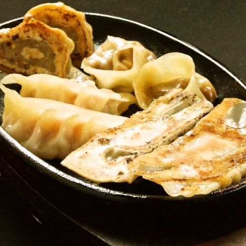手作りこだわり餃子380円!