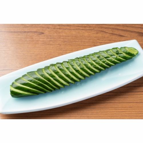 Pickled cucumber (whole) / Salted cabbage (with kelp) / Shredded yam (various types)