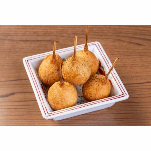 Cheese balls (5 pieces)
