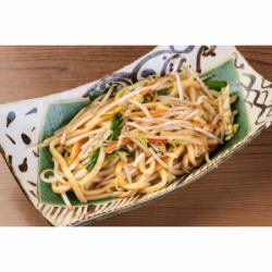 Various types of fried udon/fried noodles