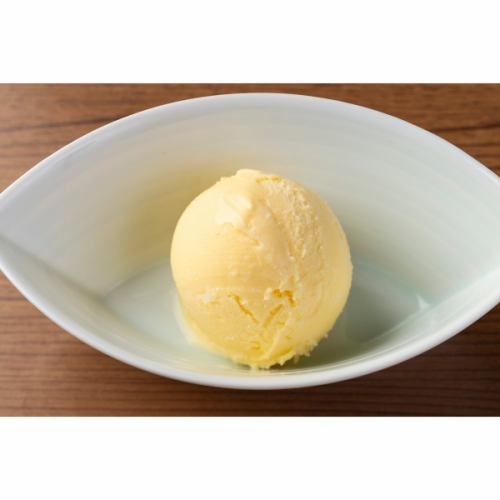 Vanilla Icecream