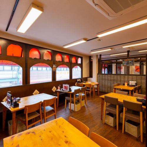 広々とした店内でごゆっくりお楽しみください！