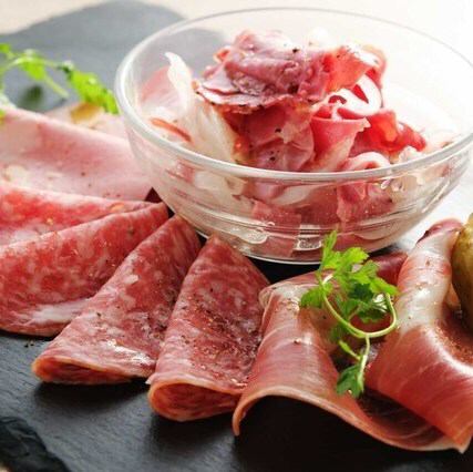 シャルキュトリー盛り合わせ