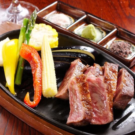 [Park's specialty!] "Omi beef charcoal-grilled" to fully enjoy the taste of meat