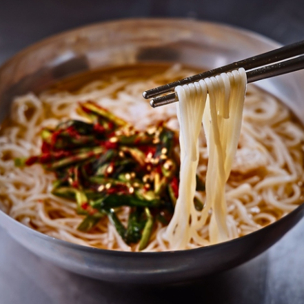 鶏出汁韓国冷麺