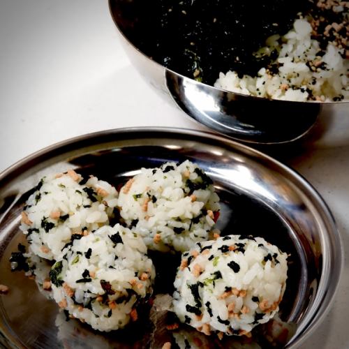 焼き肉に合うおにぎり