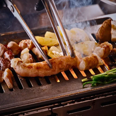 本場釜山の本格的な韓国焼肉を楽しめるお店♪店内もまるで韓国！