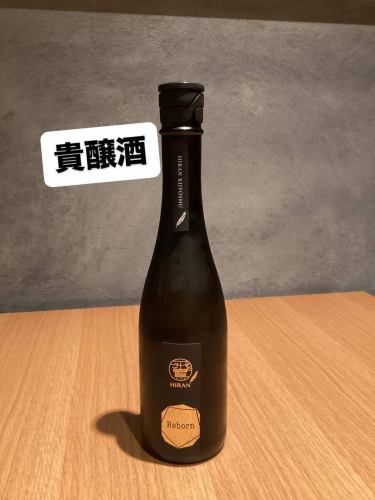We have sansho pepper available for a short period of time. 🙇♀️
The sake is a type of kijoshu (a type of sake brewed with sweet and fermented sake).
This luxurious drink is made using sake instead of the usual water! ✨
Both are available in limited quantities, so get yours soon! 🙇♀️
#Slippery
#Azabujuban Japanese food
#flower pepper
#Kijoshu