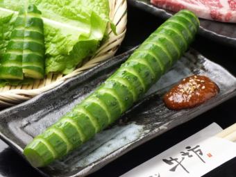 チャンジャ／韓国風ヤッコ／豚足／一本キューリ