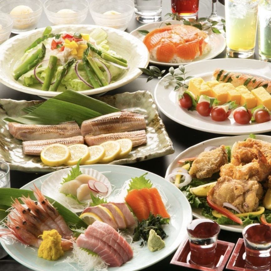 适合各种聚会!包含2小时畅饮(共9道菜)【精致套餐】3500日元起